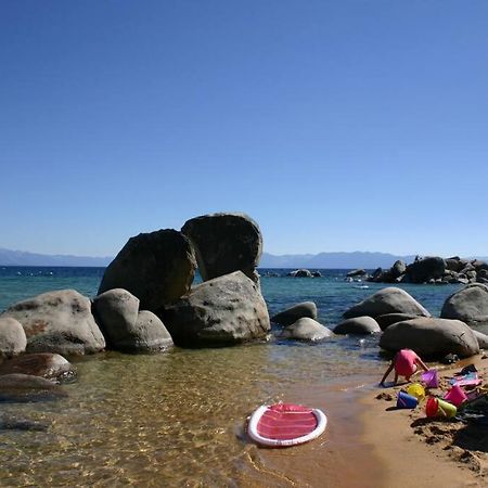 Lake Views, Pet-Friendly Cabin With Hot-Tub In King'S Beach 킹스비치 외부 사진